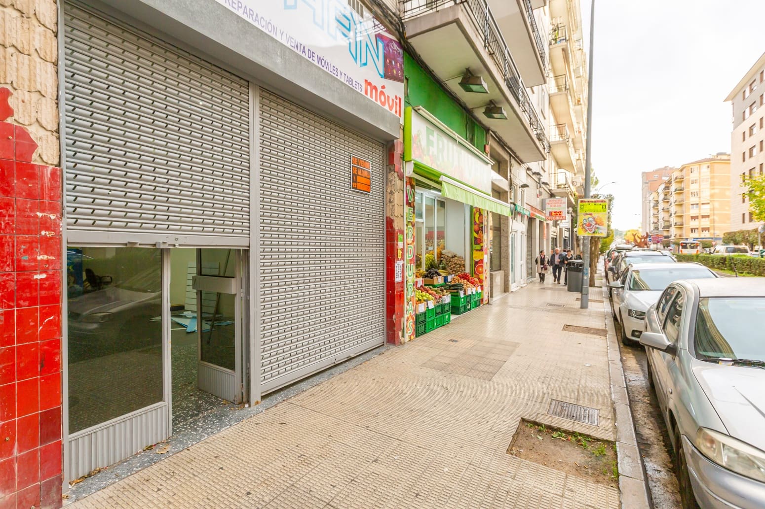 Commercial for rent in Burlada - € 800 (Ref: 9426966)