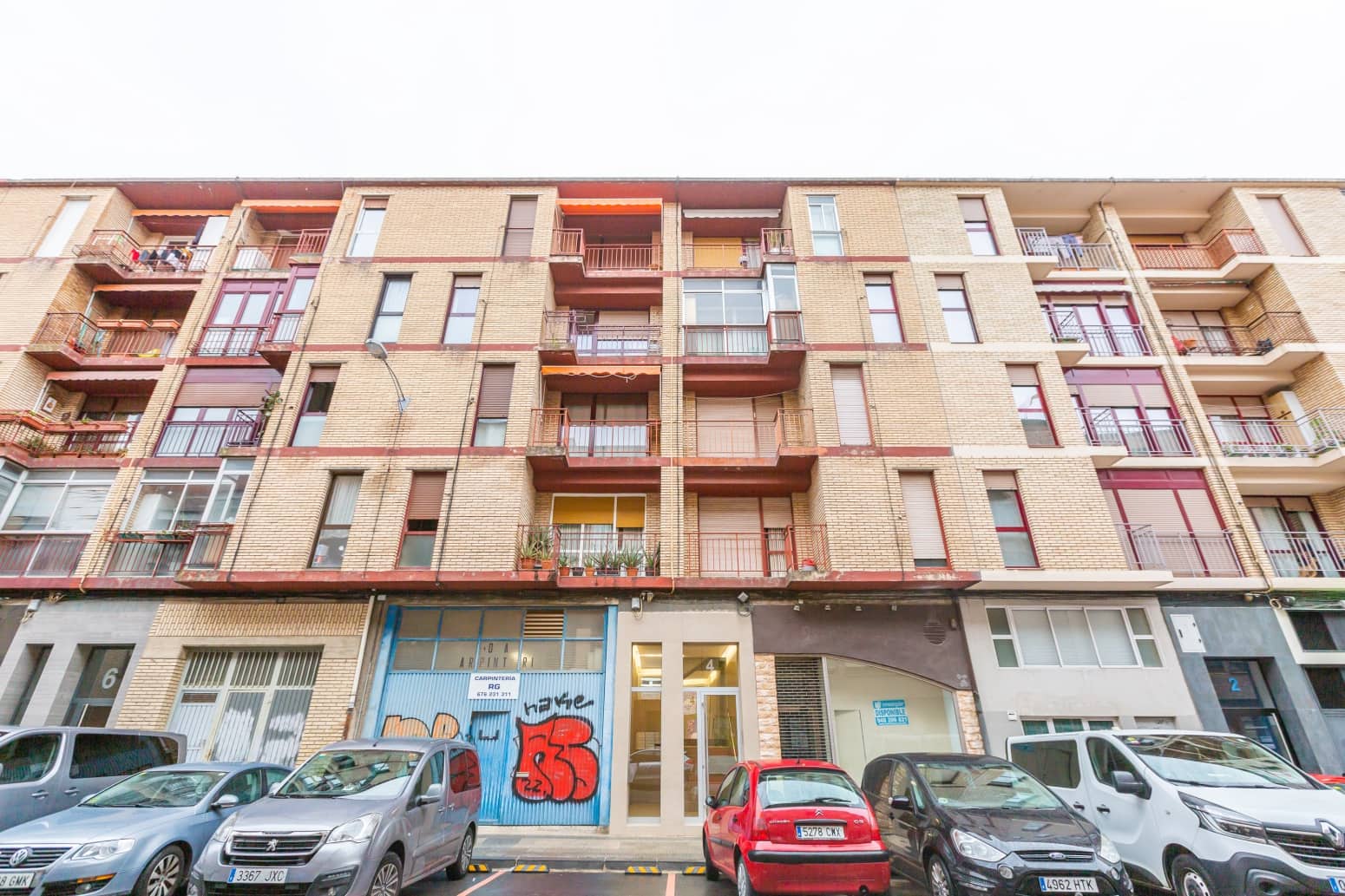 2 bedroom Flat for sale in Pamplona / Iruna - € 187,000 (Ref: 9436956)