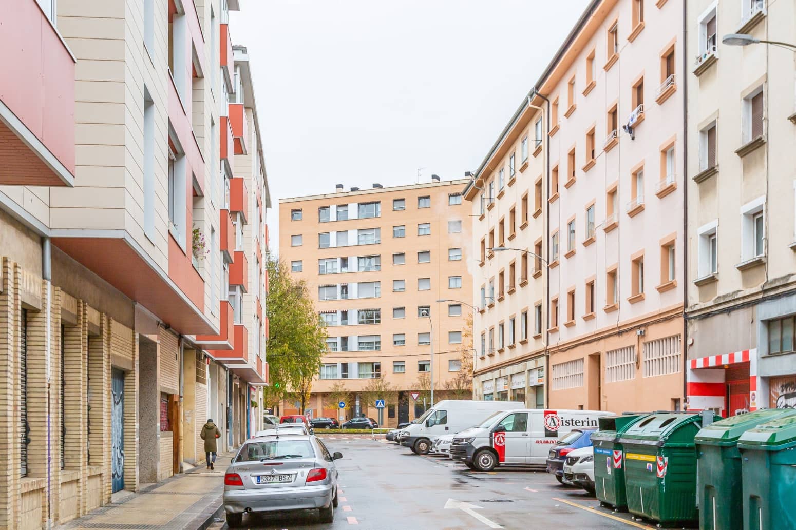 2 bedroom Flat for sale in Pamplona / Iruna - € 187,000 (Ref: 9436956)