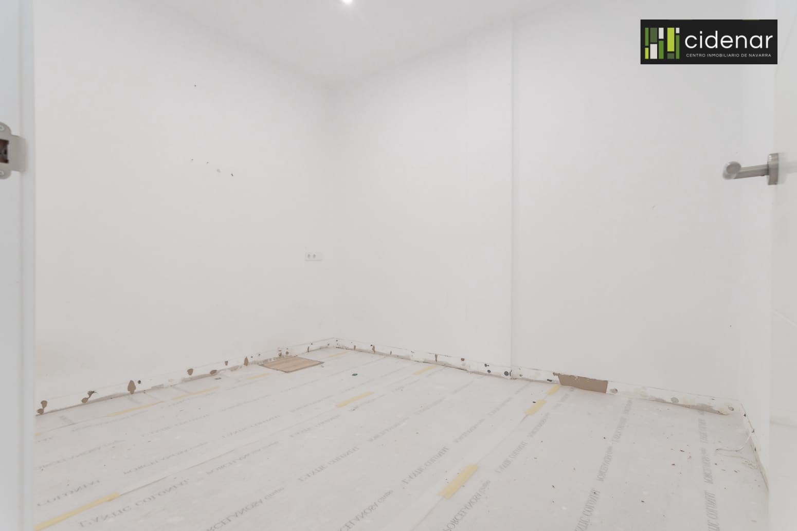 3 bedroom Flat for sale in Pamplona / Iruna - € 215,000 (Ref: 9436957)