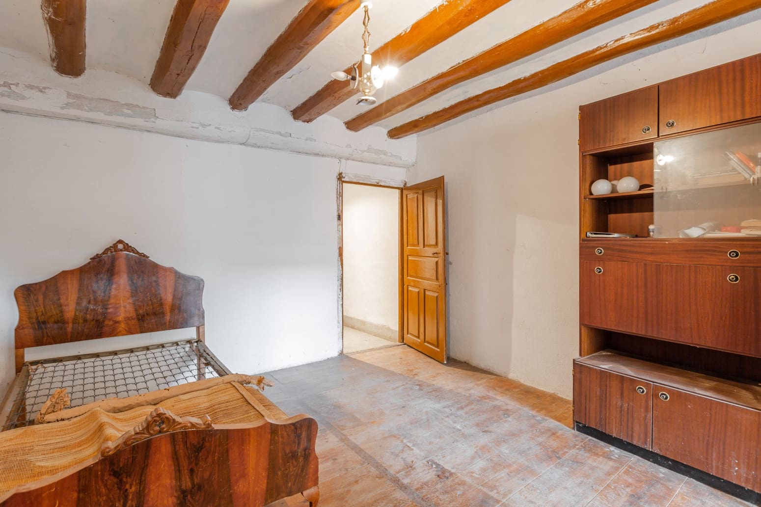 4 soveværelse Villa til salg i Sanguesa med garage - € 69.000 (Ref: 9439704)