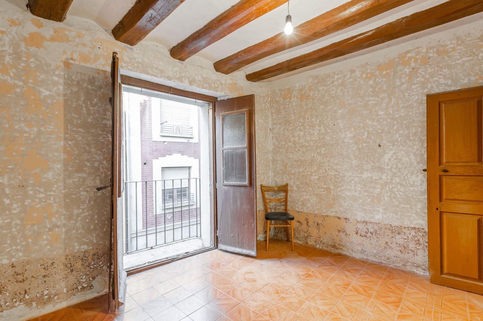 4 soveværelse Villa til salg i Sanguesa med garage - € 69.000 (Ref: 9439704)