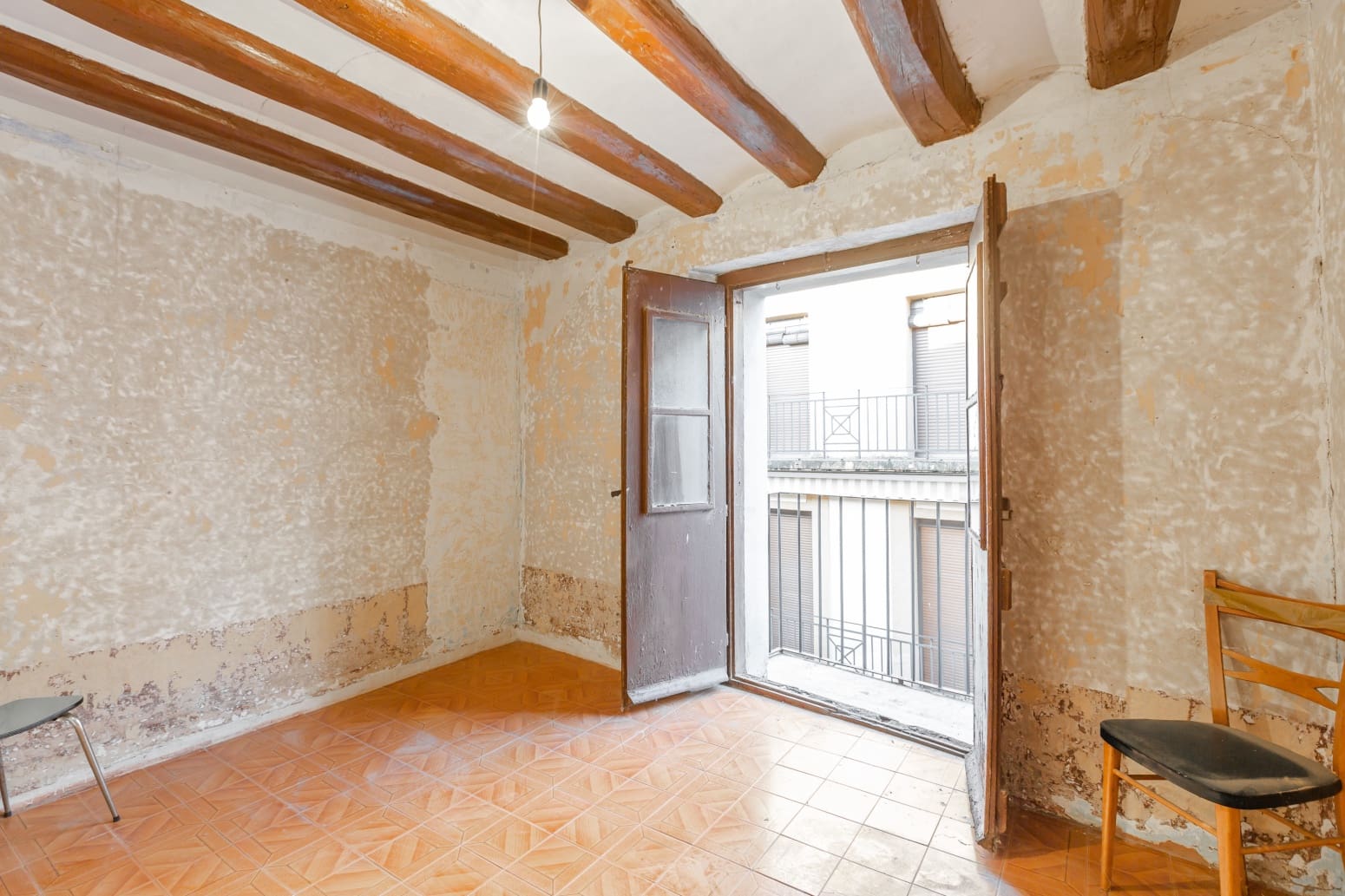 4 soveværelse Villa til salg i Sanguesa med garage - € 69.000 (Ref: 9439704)