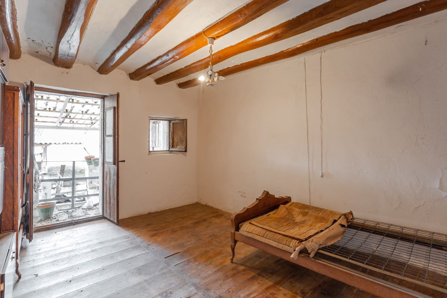 4 soveværelse Villa til salg i Sanguesa med garage - € 69.000 (Ref: 9439704)