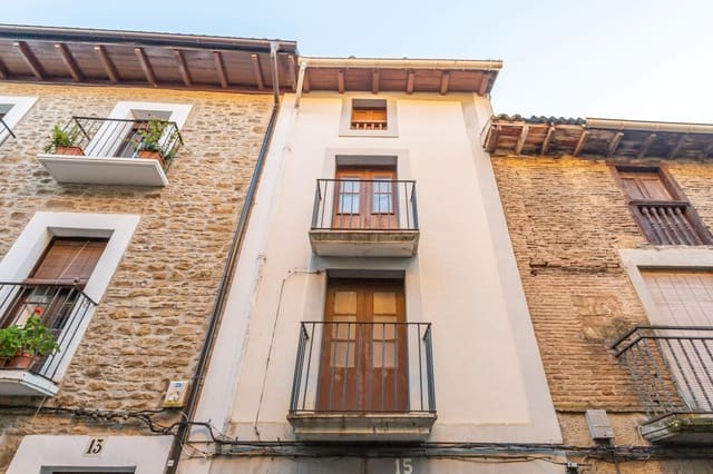 4 soveværelse Villa til salg i Sangüesa med garage - € 69.000 (Ref: 9439704)