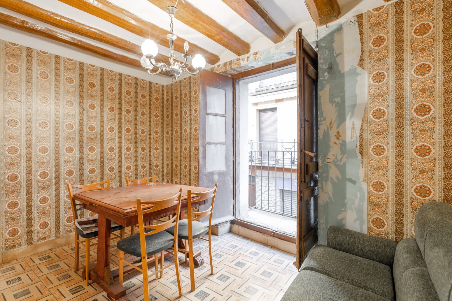 4 soveværelse Villa til salg i Sanguesa med garage - € 69.000 (Ref: 9439704)