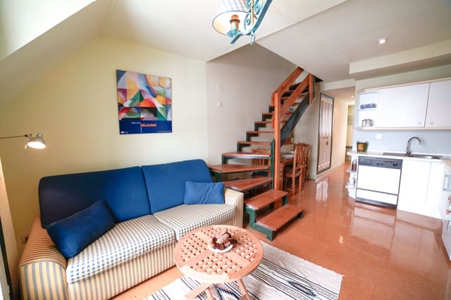 2 soveværelse Lejlighed til salg i Aisa med garage - € 149.900 (Ref: 9441399)