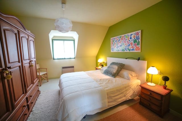 2 soveværelse Lejlighed til salg i Aisa med garage - € 149.900 (Ref: 9441399)