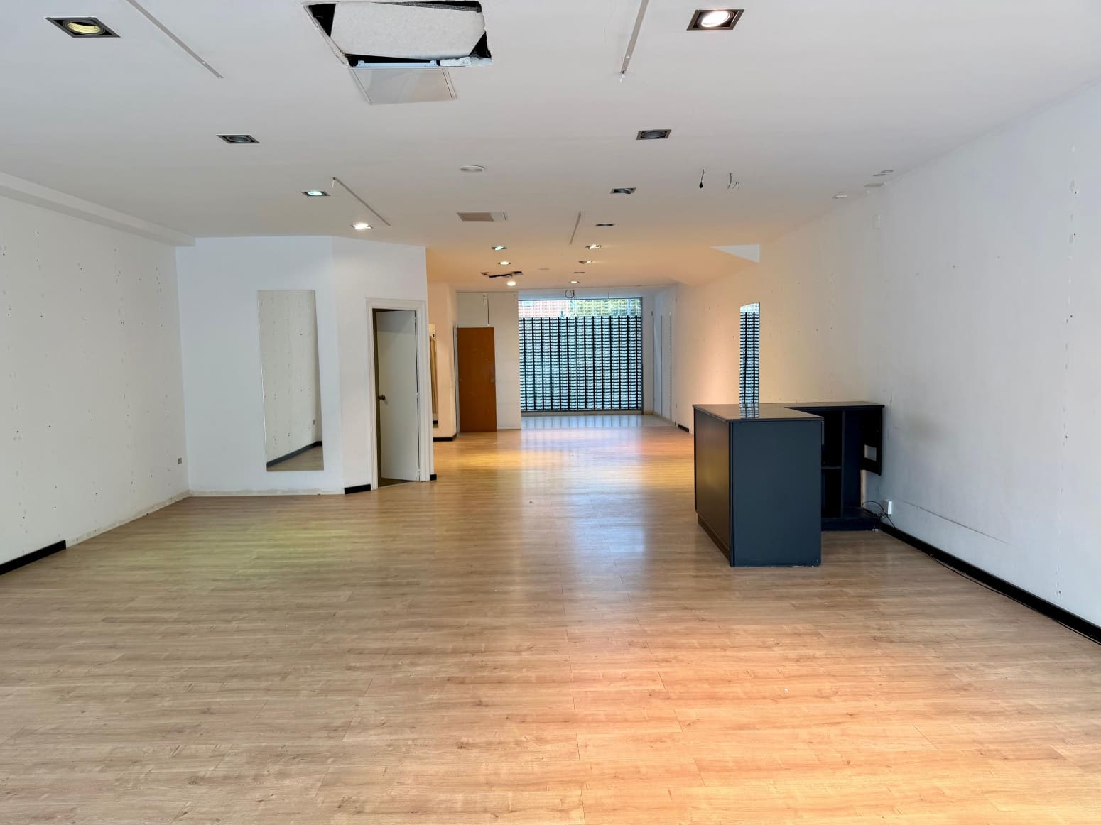 Kommersiell til salgs i Galdakao - € 358 000 (Ref: 9446130)