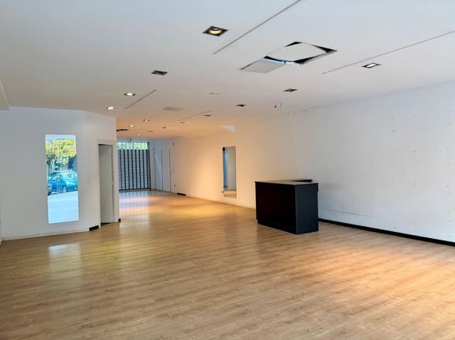 Kommersiell til salgs i Galdakao - € 358 000 (Ref: 9446130)