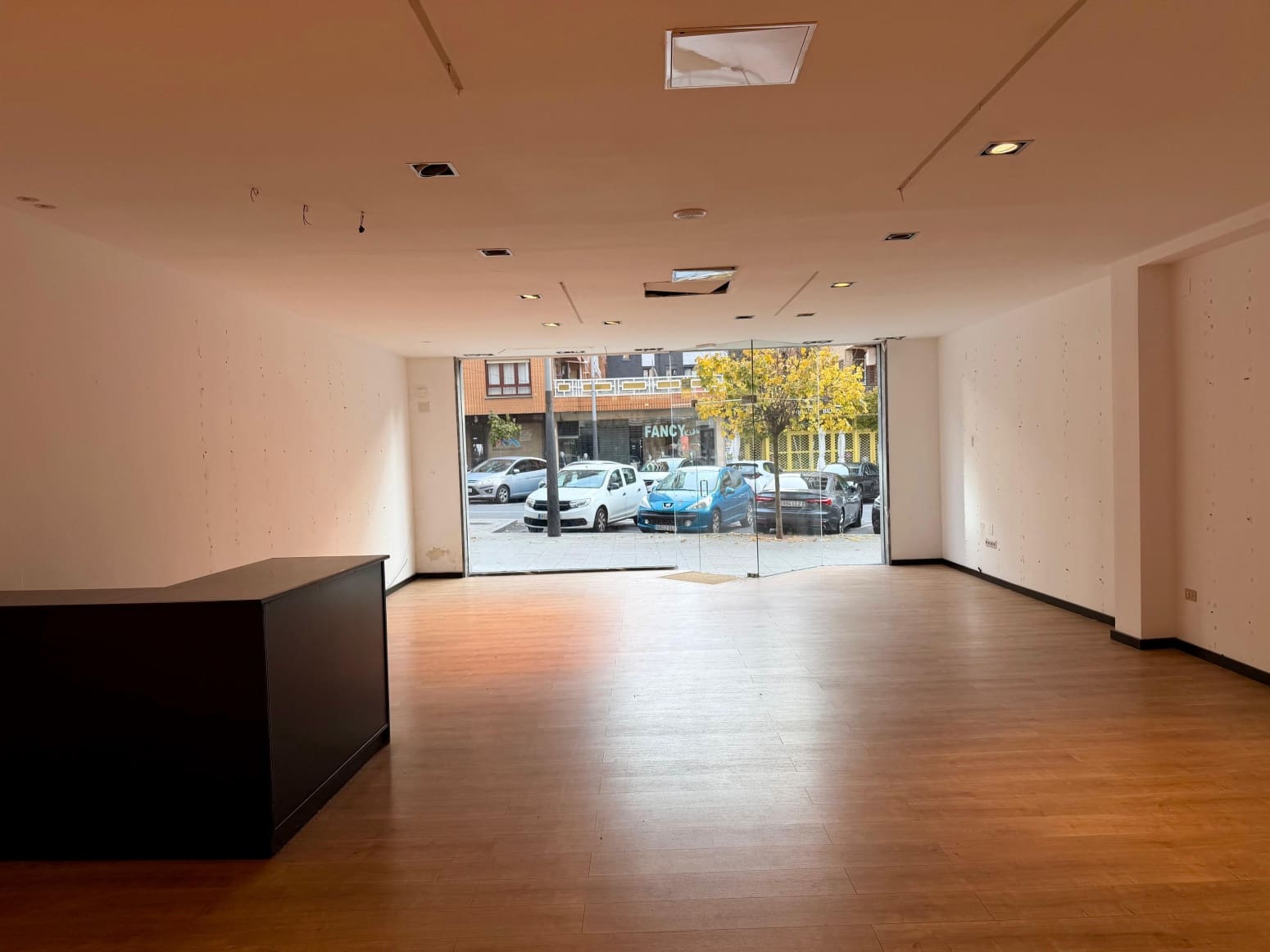 Kommersiell til salgs i Galdakao - € 358 000 (Ref: 9446130)