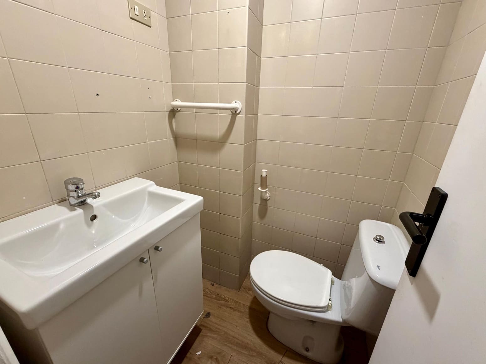 Kommersiell til salgs i Galdakao - € 358 000 (Ref: 9446130)