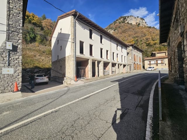 3 chambre Villa/Maison à vendre à Urzainqui avec garage - 257 000 € (Ref: 9446131)