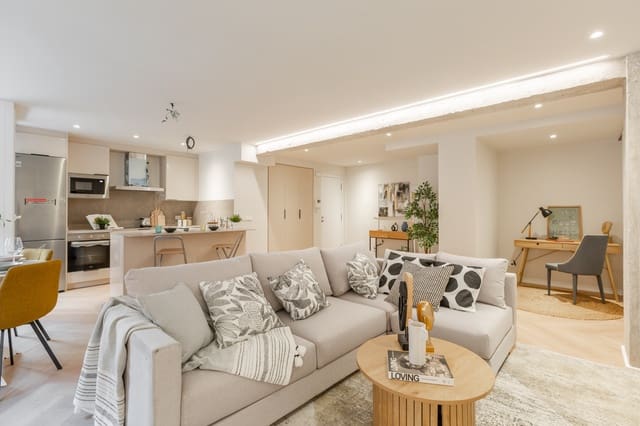 2 makuuhuone Asunto myytävänä paikassa Pamplona - 360 000 € (Ref: 9451830)