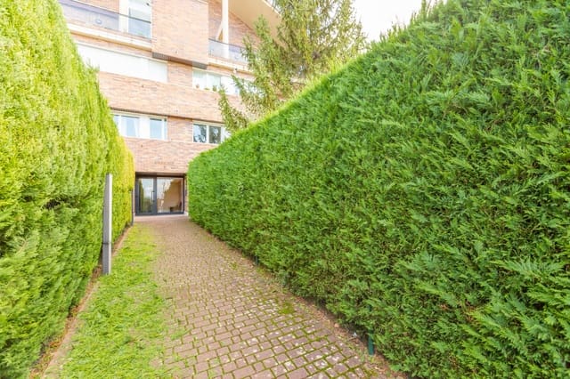 1 Zimmer Wohnung zu verkaufen in Egüés, Valle de Egüés/Eguesibar mit Garage - 230.000 € (Ref: 9468242)