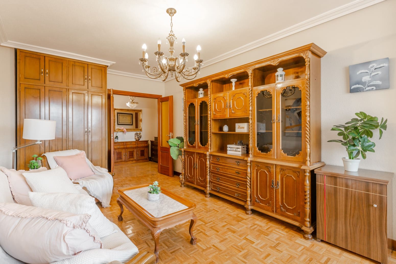 3 makuuhuone Asunto myytävänä paikassa Pamplona mukana 
autotalli - 430 000 € (Ref: 9474015)