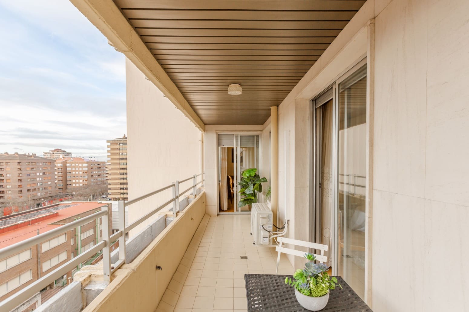 3 makuuhuone Asunto myytävänä paikassa Pamplona mukana 
autotalli - 430 000 € (Ref: 9474015)