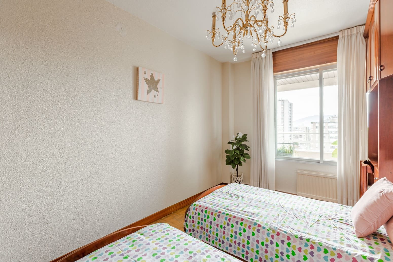 3 makuuhuone Asunto myytävänä paikassa Pamplona mukana 
autotalli - 430 000 € (Ref: 9474015)