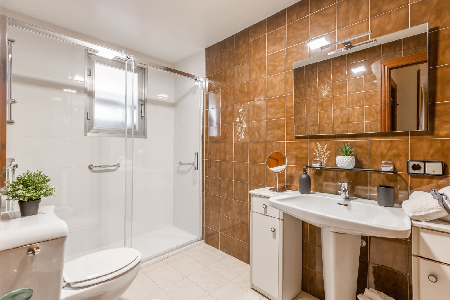 3 makuuhuone Asunto myytävänä paikassa Pamplona mukana 
autotalli - 430 000 € (Ref: 9474015)