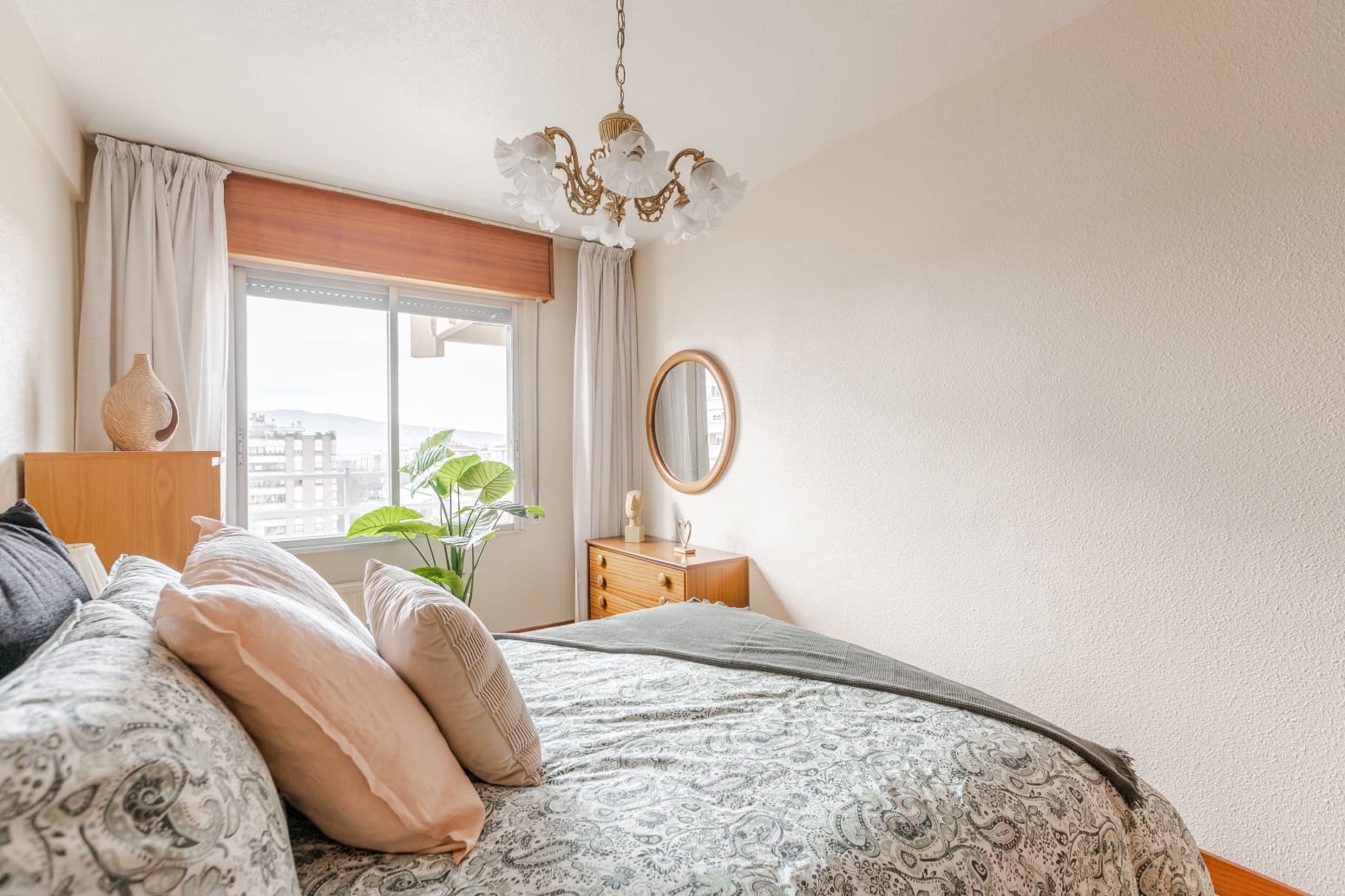 3 makuuhuone Asunto myytävänä paikassa Pamplona mukana 
autotalli - 430 000 € (Ref: 9474015)