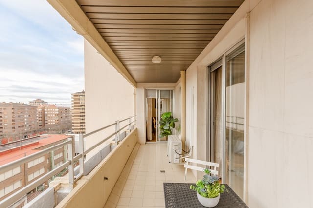 3 Zimmer Wohnung zu verkaufen in Pamplona / Iruña mit Garage - 430.000 € (Ref: 9474015)