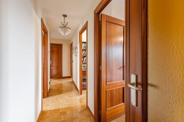 3 Zimmer Wohnung zu verkaufen in Pamplona / Iruña mit Garage - 430.000 € (Ref: 9474015)