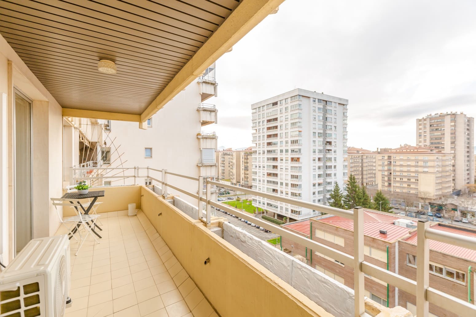 3 makuuhuone Asunto myytävänä paikassa Pamplona mukana 
autotalli - 430 000 € (Ref: 9474015)