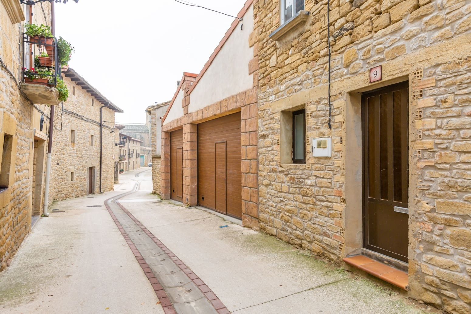 5 Zimmer Villa zu verkaufen in Lerga - 78.000 € (Ref: 9474762)