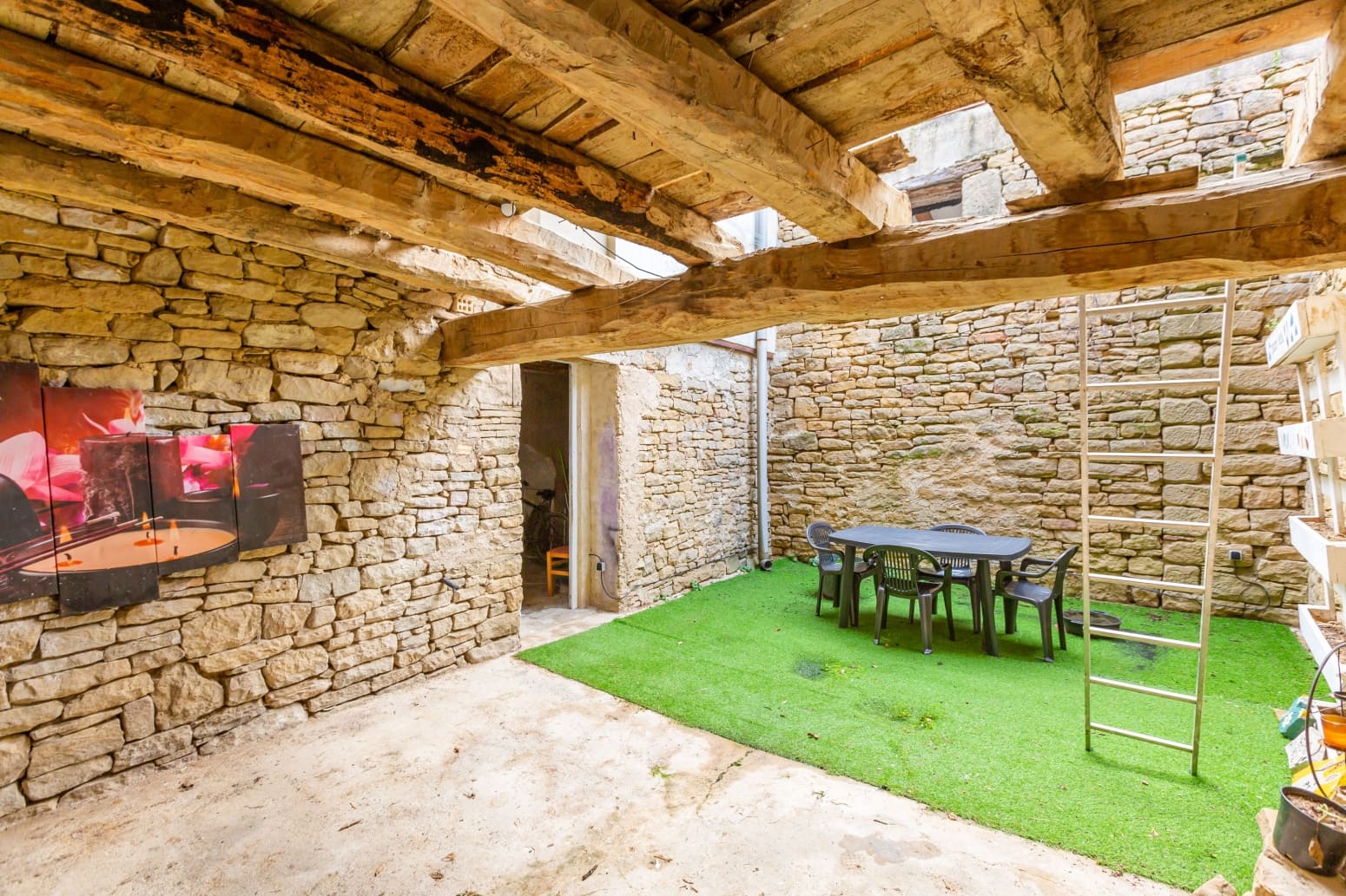 5 Zimmer Villa zu verkaufen in Lerga - 78.000 € (Ref: 9474762)