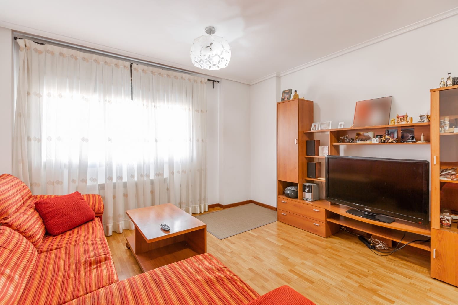 2 sovrum Lägenhet till salu i Villamediana de Iregua med pool garage - 162 000 € (Ref: 9474764)