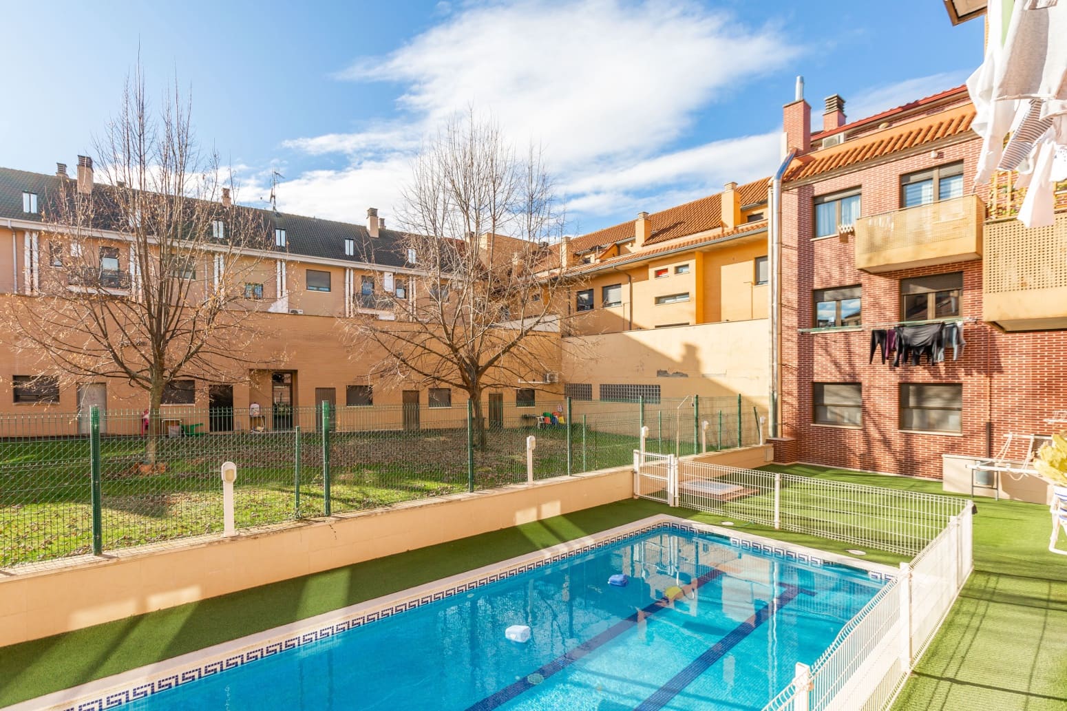 2 sovrum Lägenhet till salu i Villamediana de Iregua med pool garage - 162 000 € (Ref: 9474764)