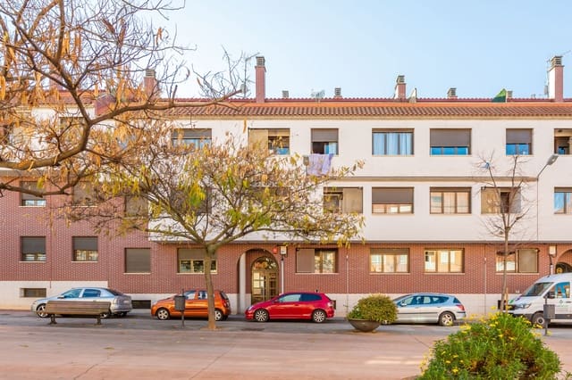 2 sovrum Lägenhet till salu i Villamediana de Iregua med pool garage - 162 000 € (Ref: 9474764)