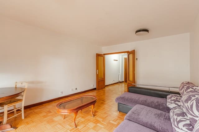 3 makuuhuone Asunto myytävänä paikassa Pamplona - 310 000 € (Ref: 9481915)