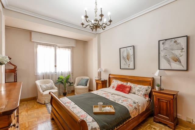 Piso de 3 habitaciones en Pamplona / Iruña en venta - 214.900 € (Ref: 9483445)