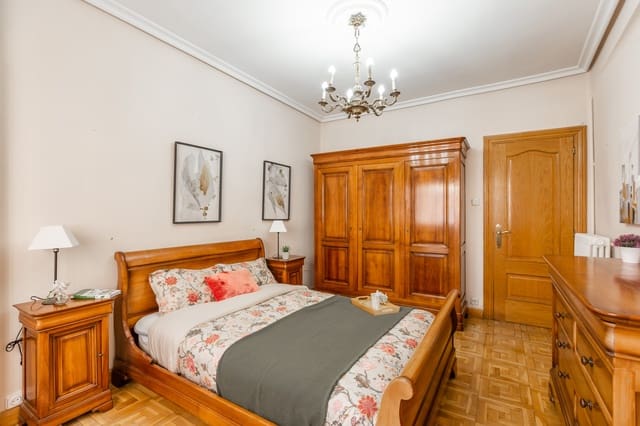 Piso de 3 habitaciones en Pamplona / Iruña en venta - 214.900 € (Ref: 9483445)