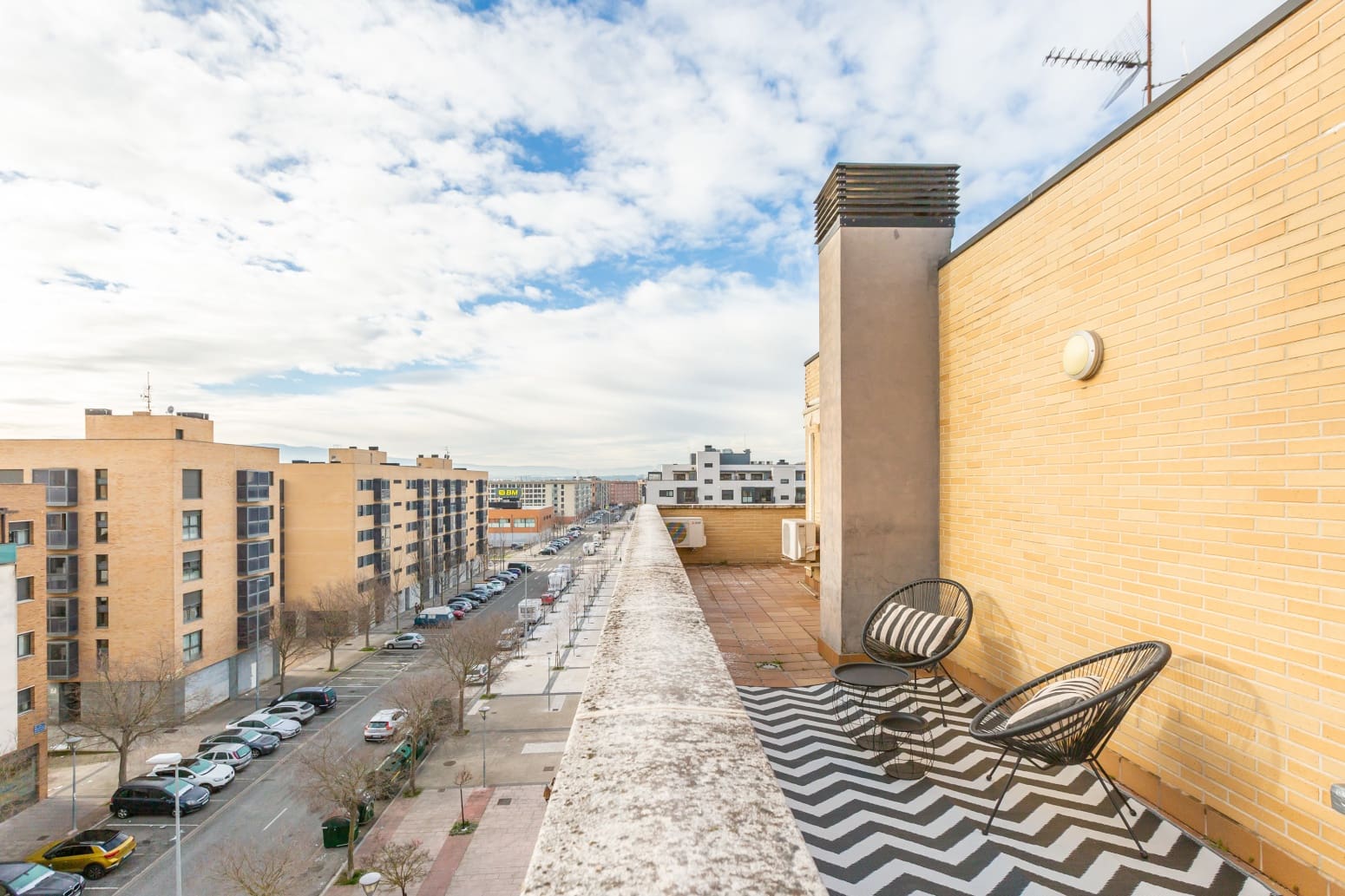 3 bedroom Flat for sale in Artica with garage - € 340,000 (Ref: 9494422)