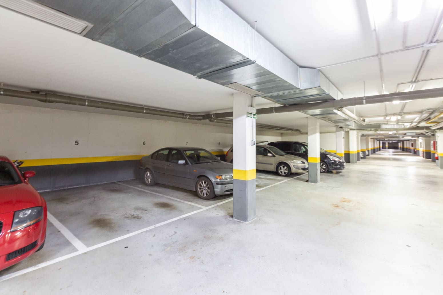 3 bedroom Flat for sale in Artica with garage - € 340,000 (Ref: 9494422)