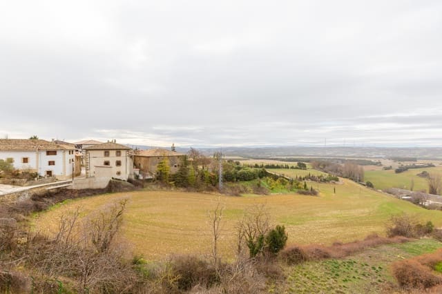 5 bedroom Villa for sale in Unzué with garage - € 293,000 (Ref: 9497029)