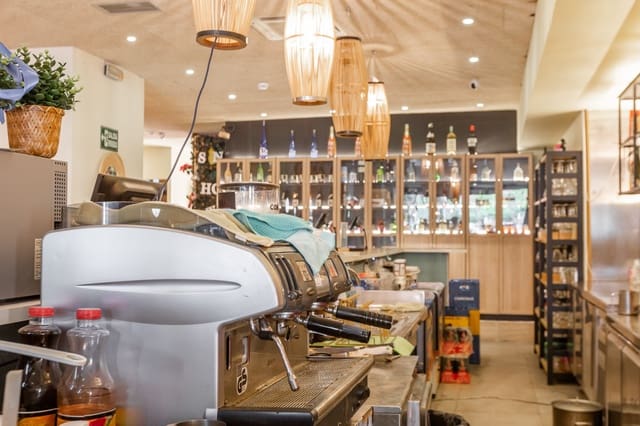 Virksomhed til salg i Pamplona / Iruña - € 250.000 (Ref: 9518586)