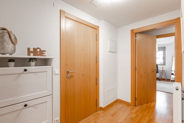 3 camera da letto Appartamento in vendita in Egüés, Valle de Egüés/Eguesibar con garage - 273.101 € (Rif: 9518587)