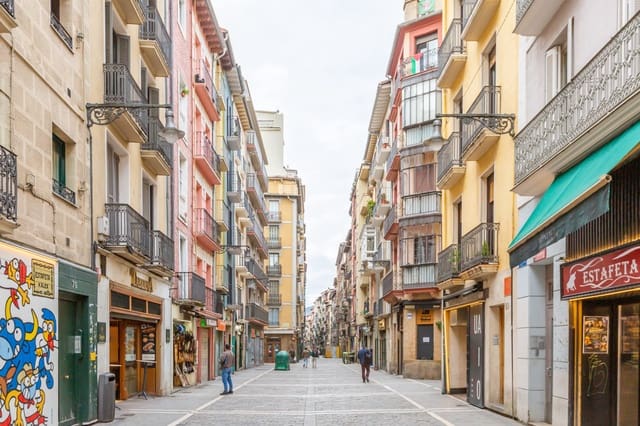 Kommersiell till salu i Pamplona - 200 000 € (Ref: 9524061)