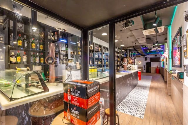 Kommersiell till salu i Pamplona - 200 000 € (Ref: 9524061)