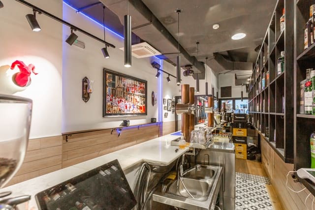 Kommersiell till salu i Pamplona - 200 000 € (Ref: 9524061)