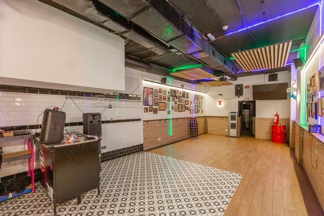 Kommersiell till salu i Pamplona - 200 000 € (Ref: 9524061)