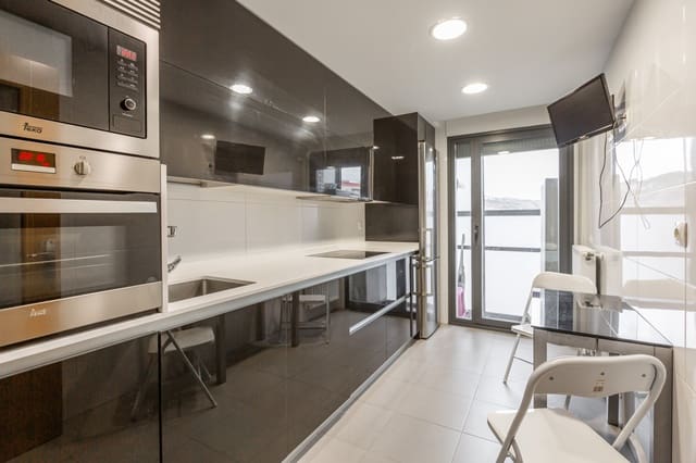2 Zimmer Wohnung zu verkaufen in Pamplona / Iruña mit Garage - 269.000 € (Ref: 9524062)