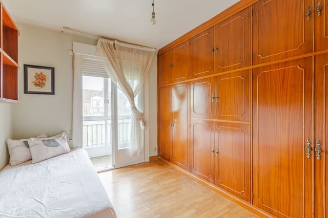 3 bedroom Flat for sale in Aoiz / Agoitz - € 110,000 (Ref: 9524063)