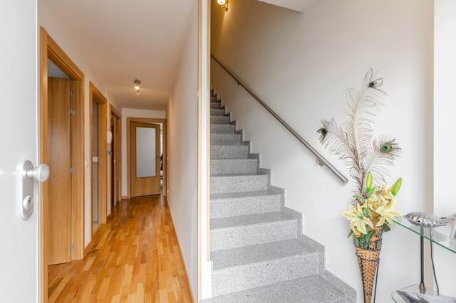 4 sypialnia Willa na sprzedaż w Burlada z garażem - 507 000 € (Ref: 9524064)