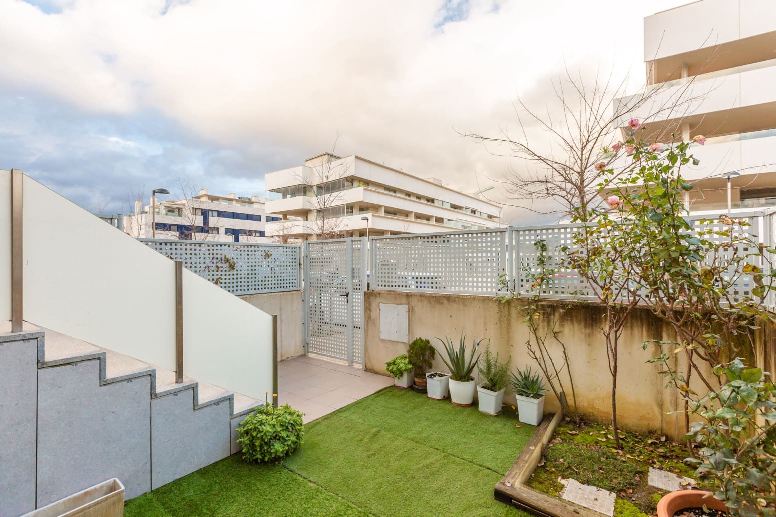 4 sypialnia Willa na sprzedaż w Burlada z garażem - 507 000 € (Ref: 9524064)