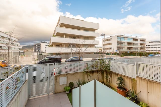 4 sypialnia Willa na sprzedaż w Burlada z garażem - 507 000 € (Ref: 9524064)