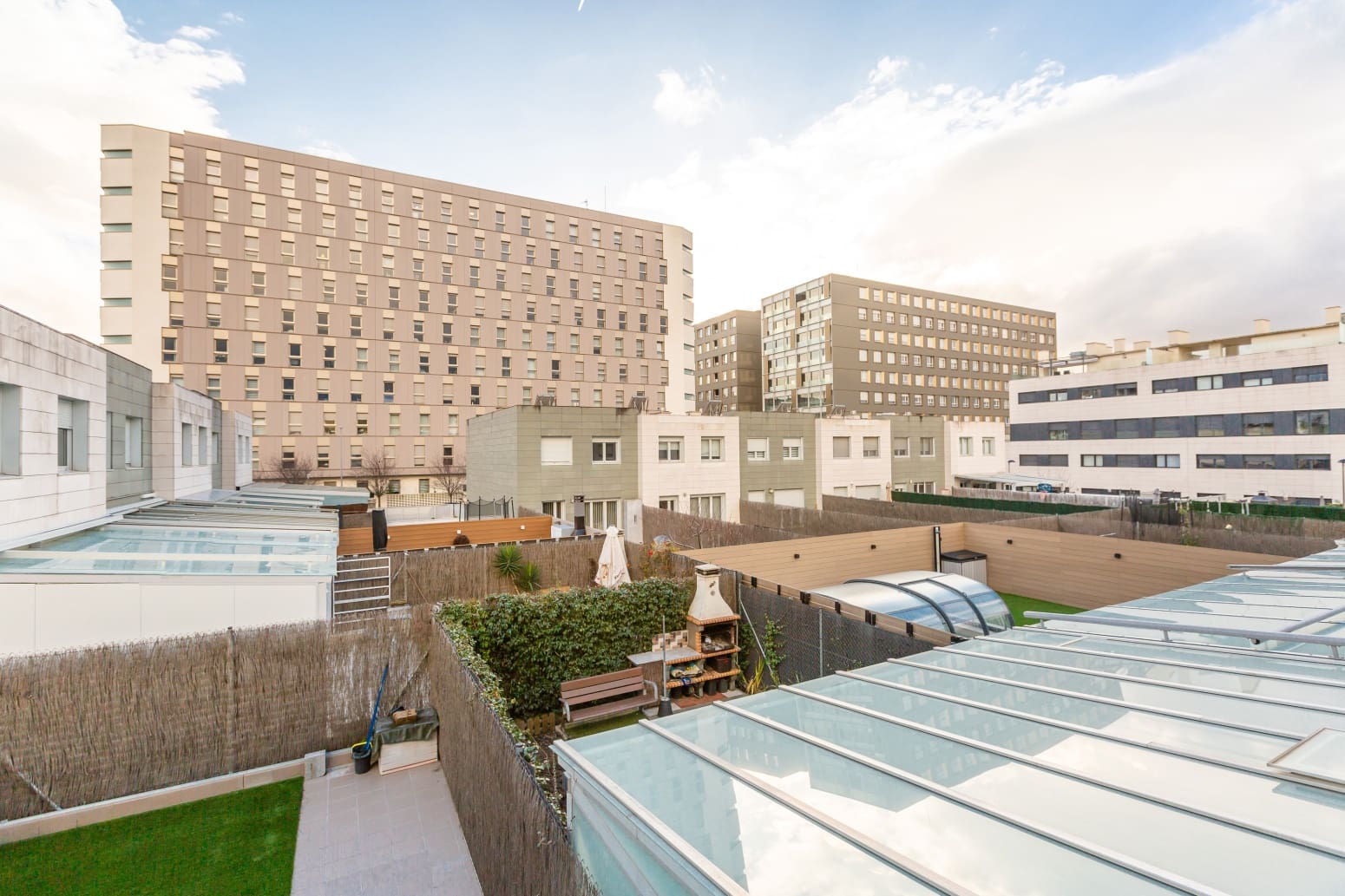 4 sypialnia Willa na sprzedaż w Burlada z garażem - 507 000 € (Ref: 9524064)